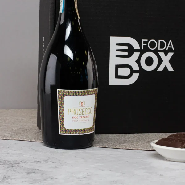 Prosecco and Chocolate Gift Box - Image 8