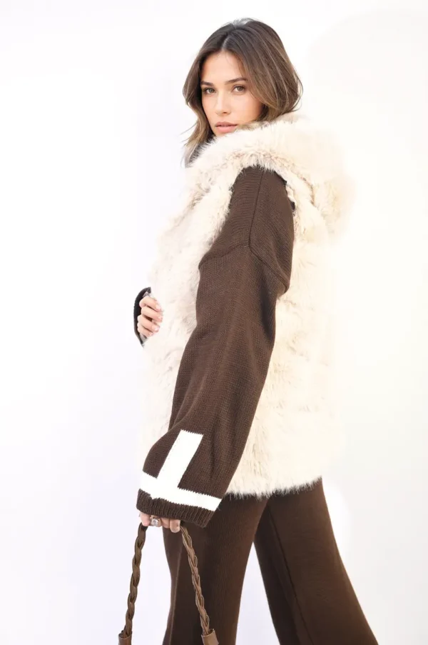 Sleeveless Faux Fur Jacket - Image 2