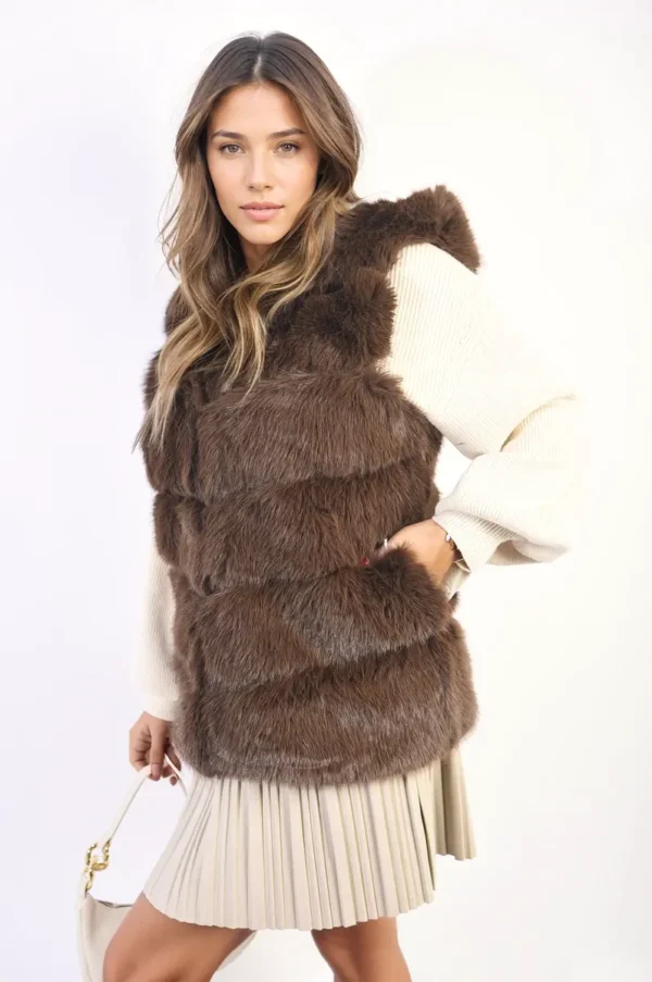 Sleeveless Faux Fur Jacket - Image 4